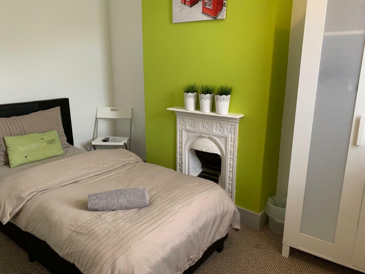 Fuller Rooms Kettering Esterno foto